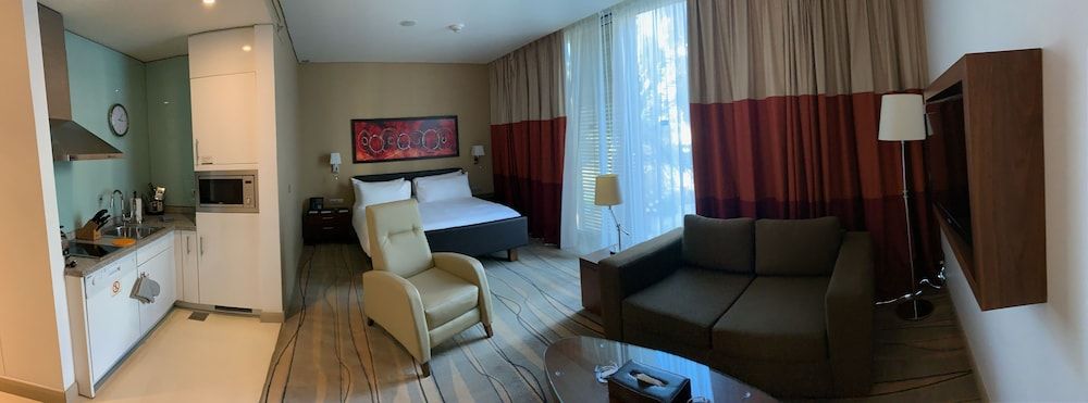 1 King Accessible Studio City View