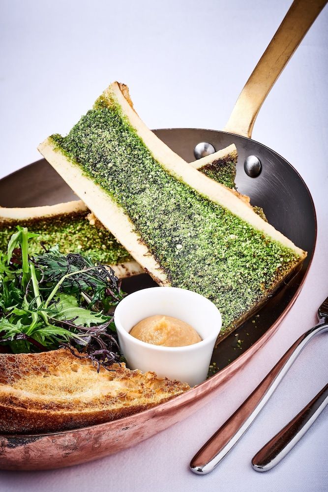 undefined Hotel Thoumieux 8