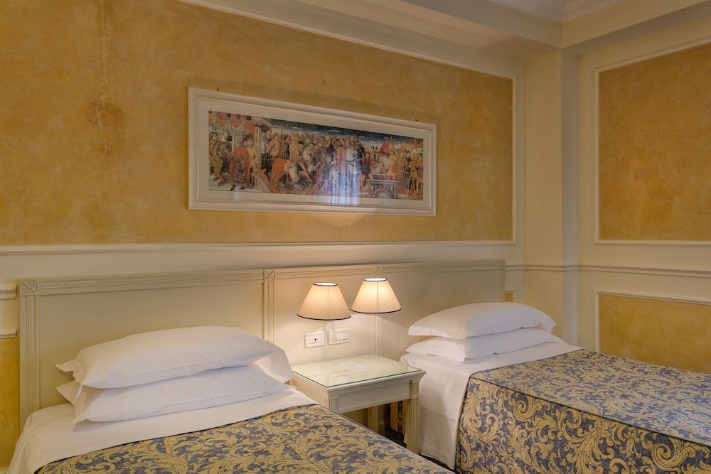 Hotel Continental Brescia Twin Room (Elegance) 2