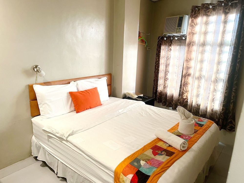 Cinfandel Suites Standard Single Room, 1 King Bed 7