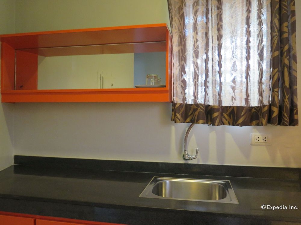 Cinfandel Suites Standard Single Room, 1 King Bed 12