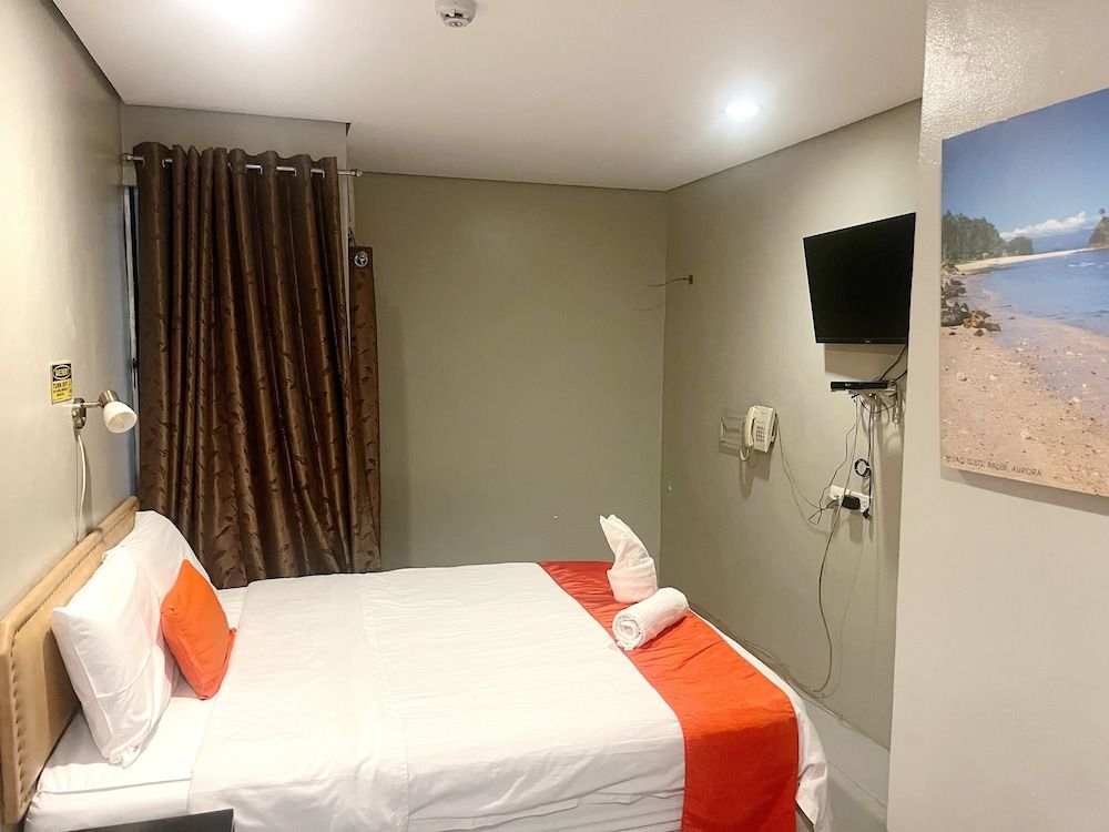 Cinfandel Suites Standard Single Room, 1 King Bed 9