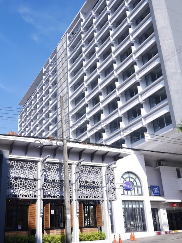 undefined Pearl Hotel Phuket 4