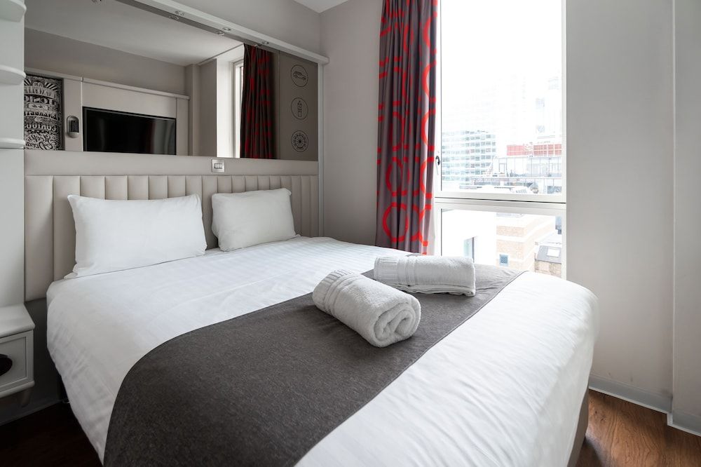undefined Point A Hotel London Liverpool Street 3
