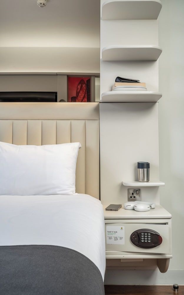 undefined Point A Hotel London Liverpool Street 9