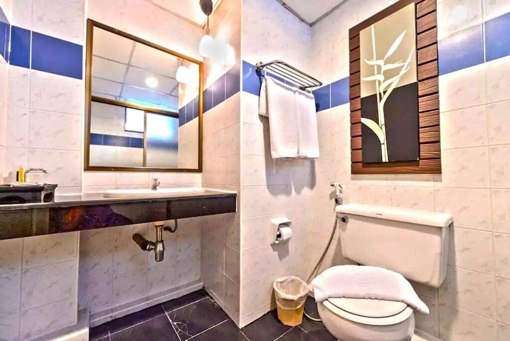 The Heritage Hotels Sathorn Deluxe Double or Twin Room 8