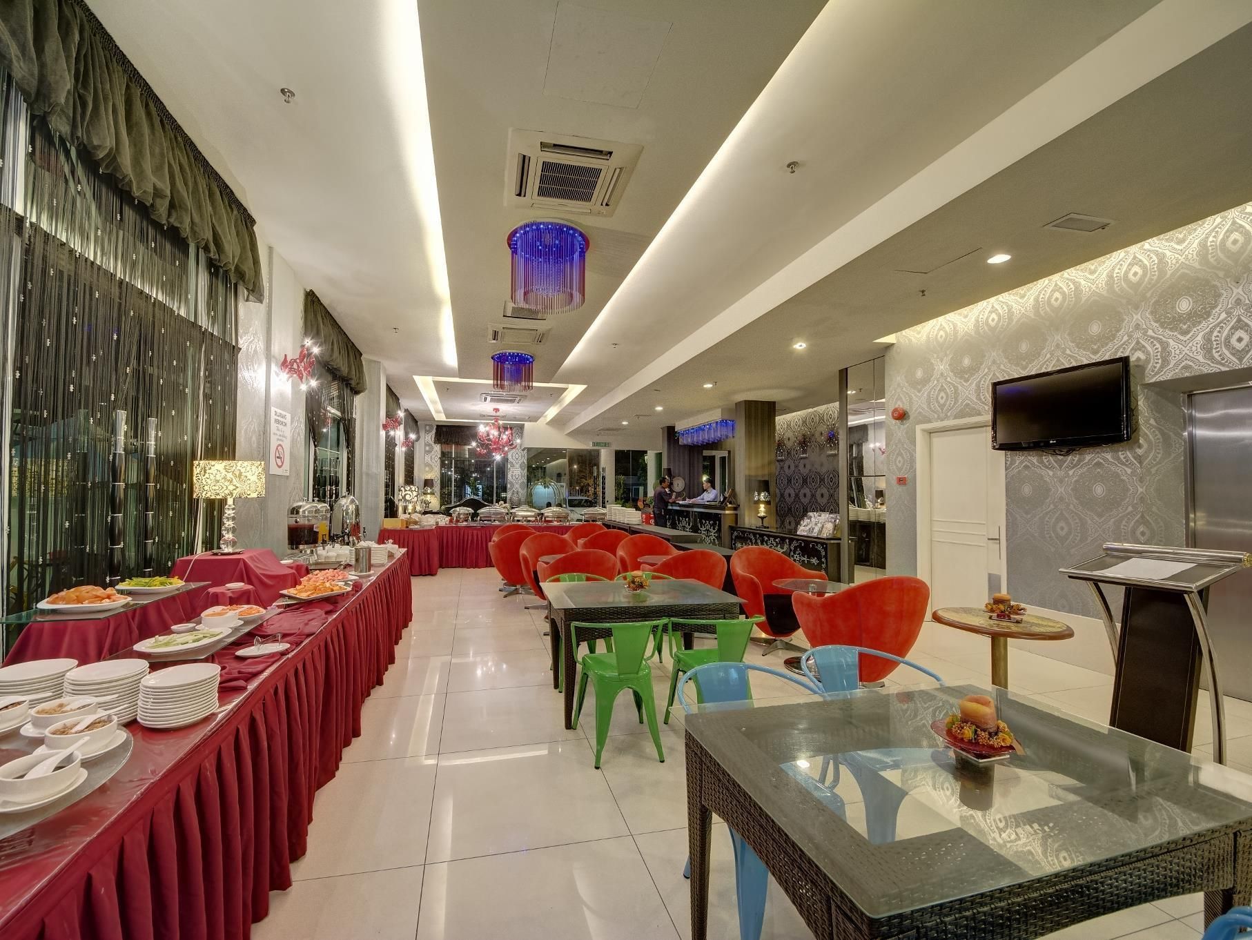 undefined Arenaa Deluxe Hotel 6