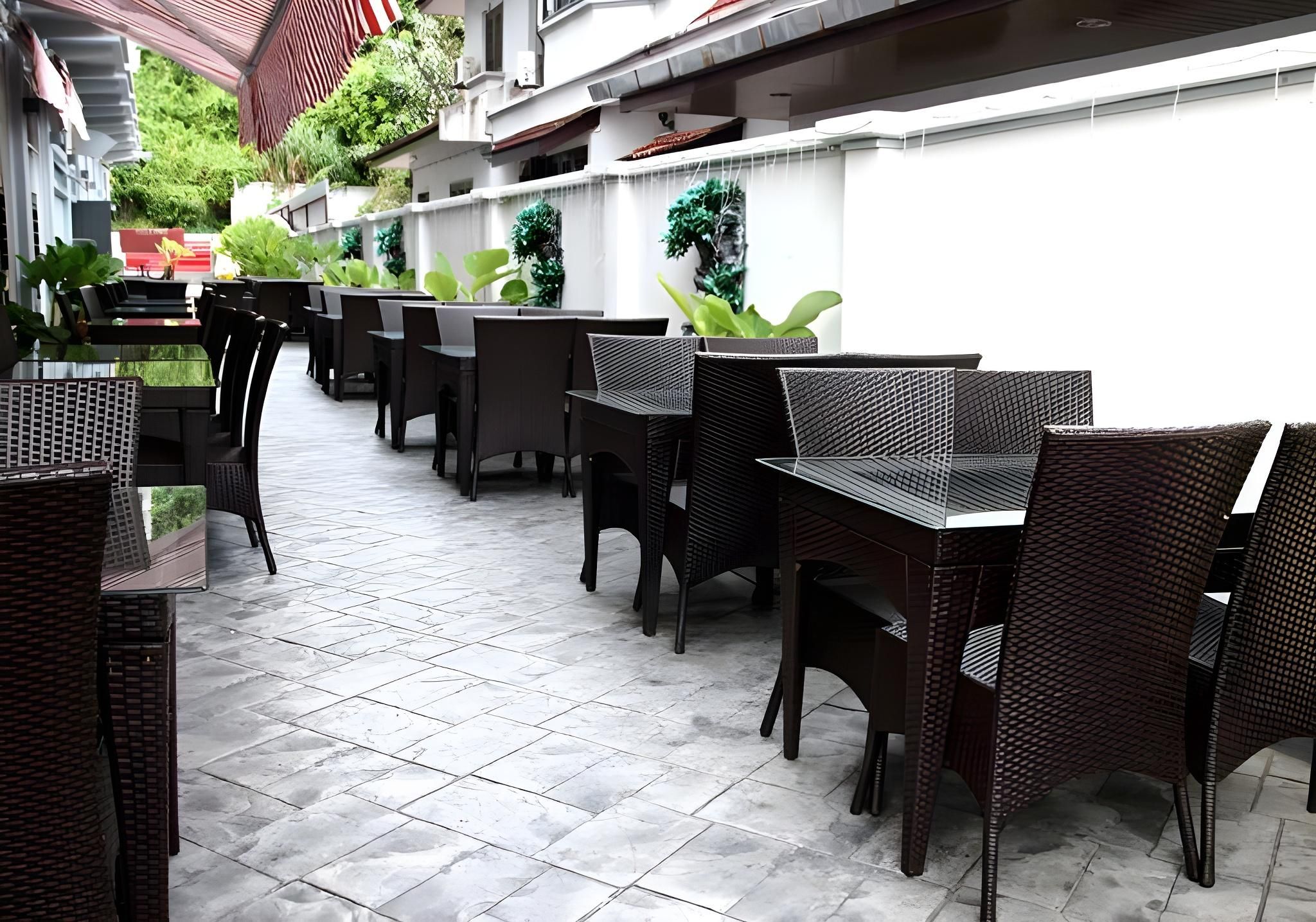 undefined Arenaa Deluxe Hotel 7