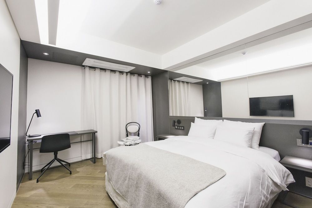 GM JS Boutique Hotel Standard Room 2