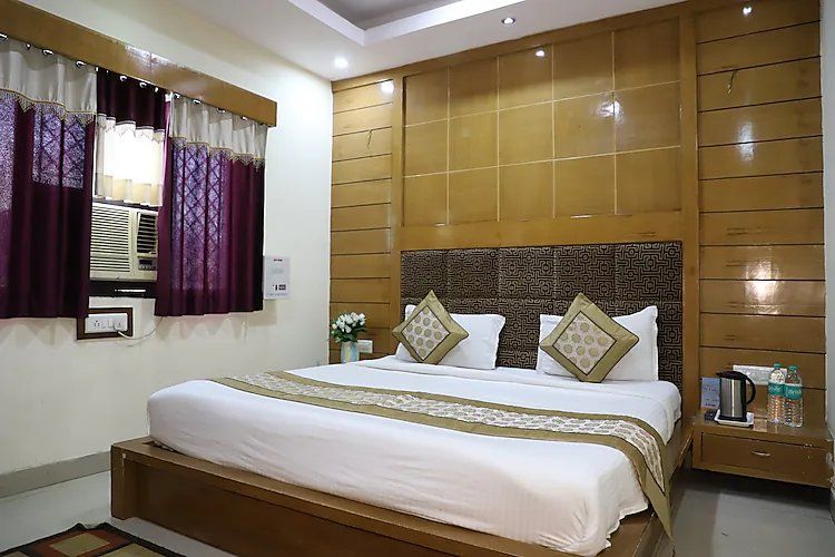 Hotel Raj Mandir Silver Room