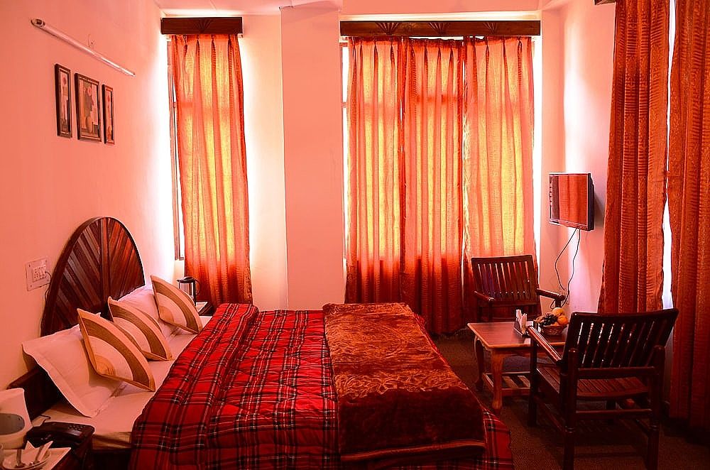 Utopia Resorts & Spa Deluxe (Non View) 5