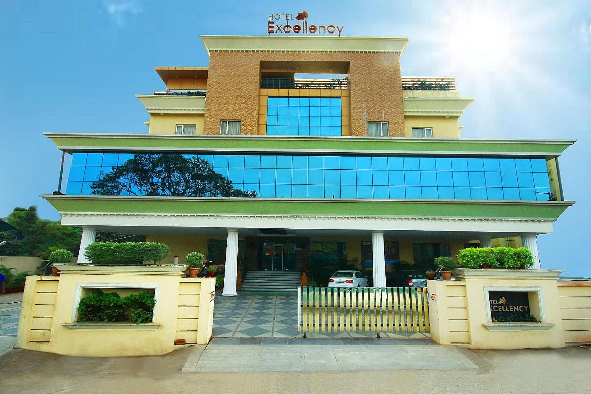 undefined Hotel Excellency 7
