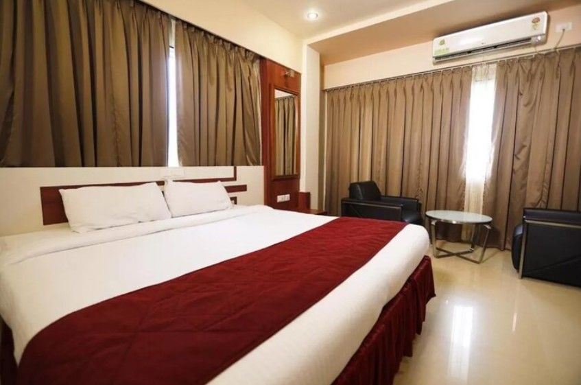 undefined Hotel Excellency 5