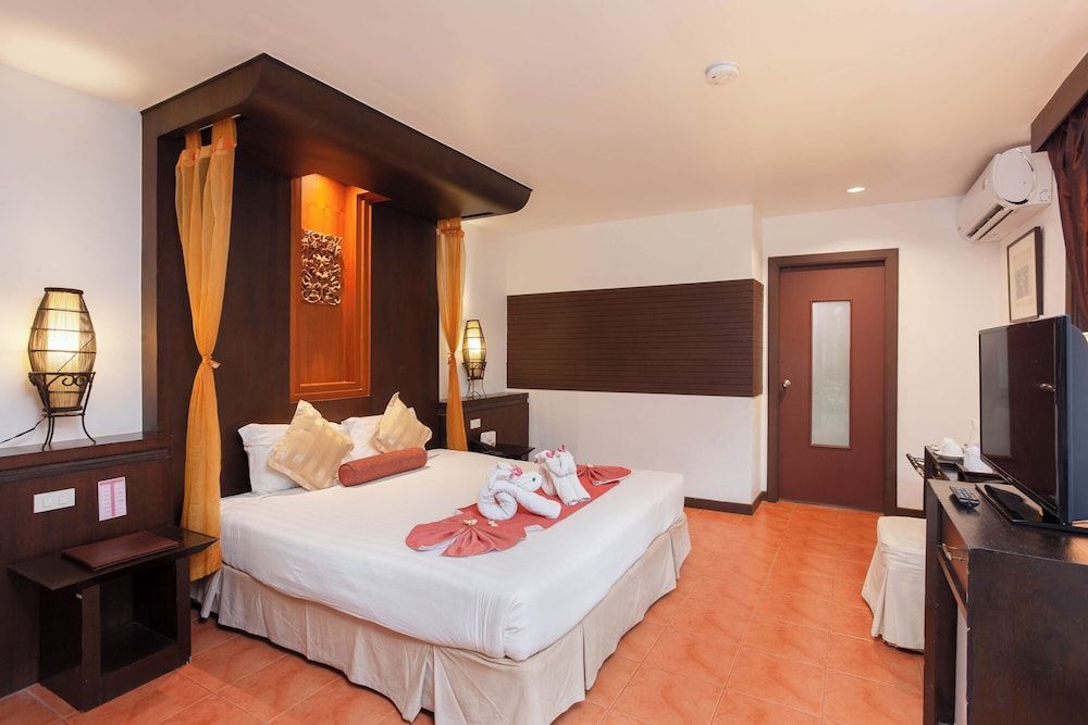 undefined Al's Resort
