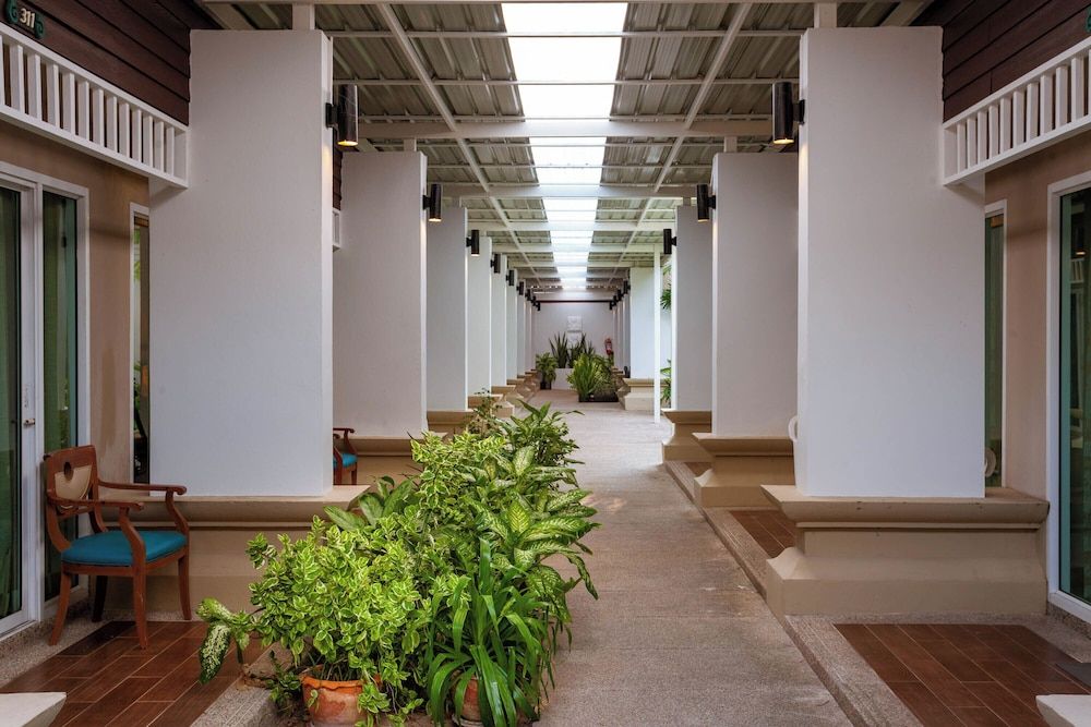 undefined Al's Resort 3