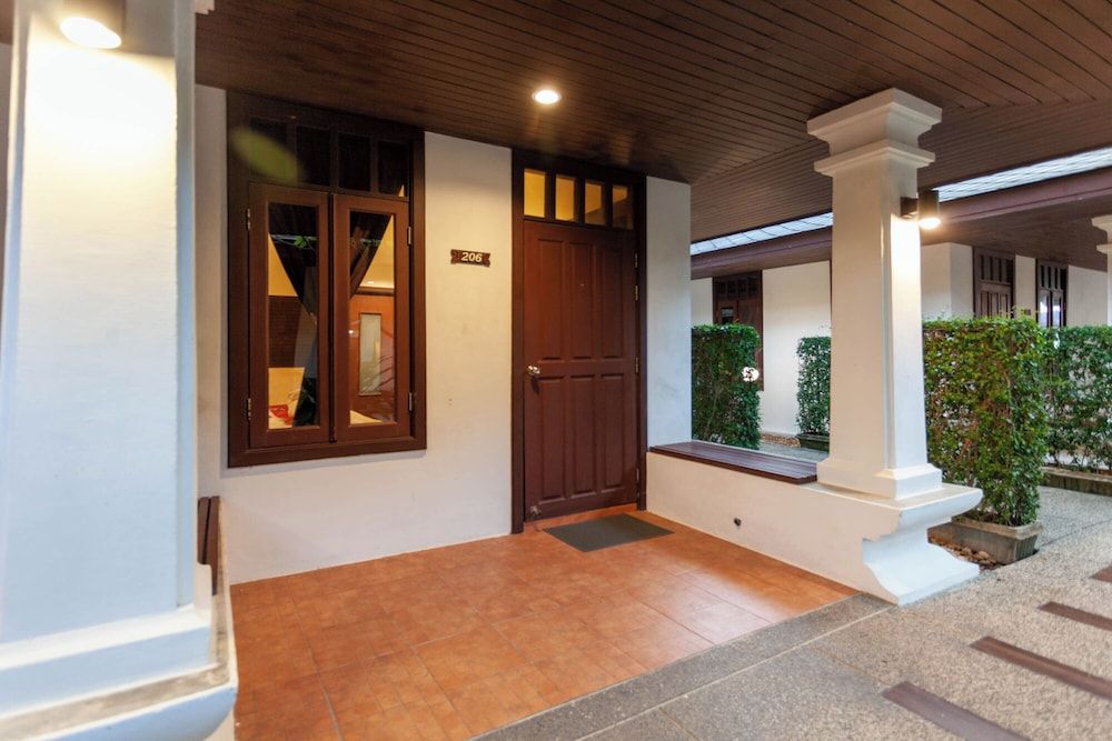 undefined Al's Resort 6