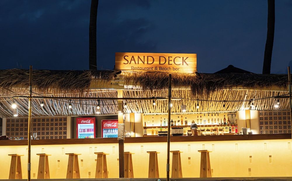 undefined Al's Resort 8