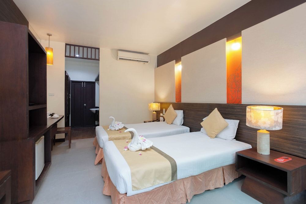 Al's Resort Courtyard Studio Twin Beds 4