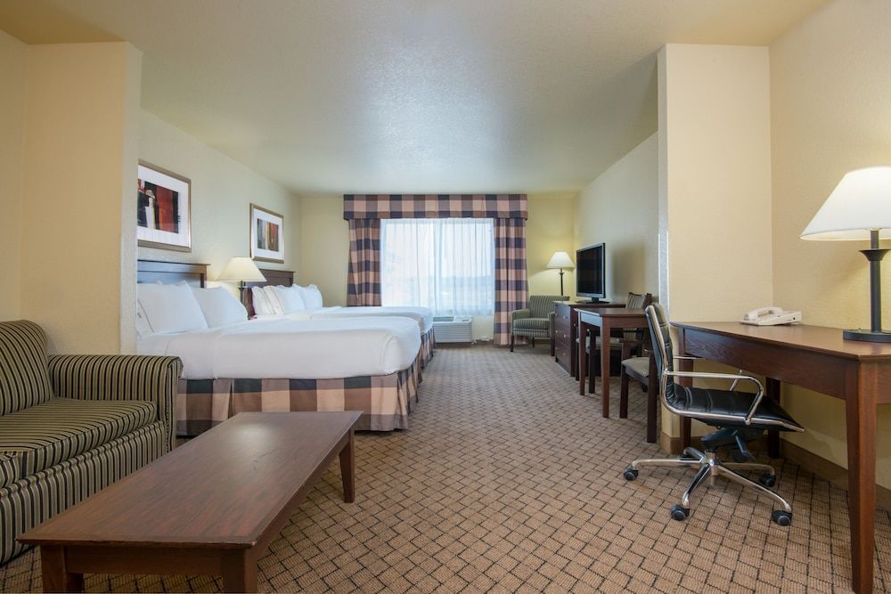 Suite, 2 Queen Beds