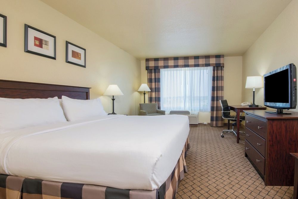 Standard Room, 1 King Bed