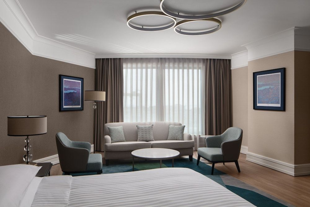 Room, 1 King Bed, Sea View