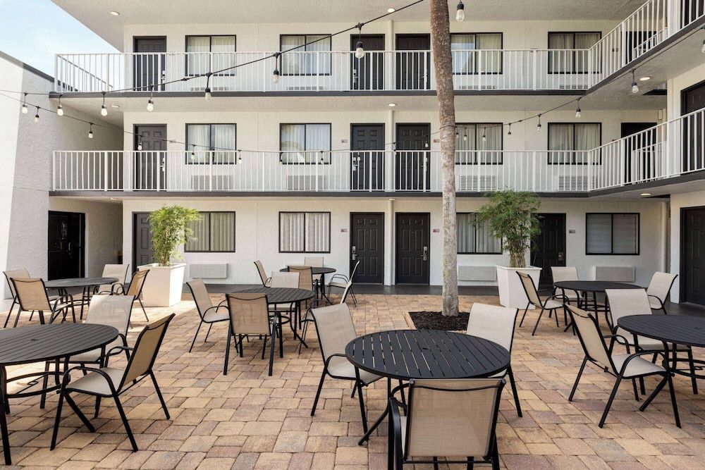 undefined Mai Hana Hotel- Intl Drive, Trademark Collection by Wyndham 7