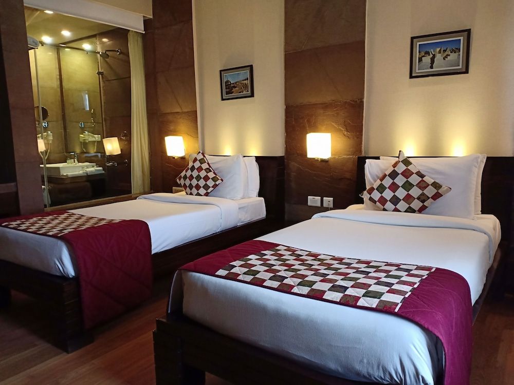 Ramada by Wyndham Ajmer 2 Twin Beds Mobility Accessible Smoking 3