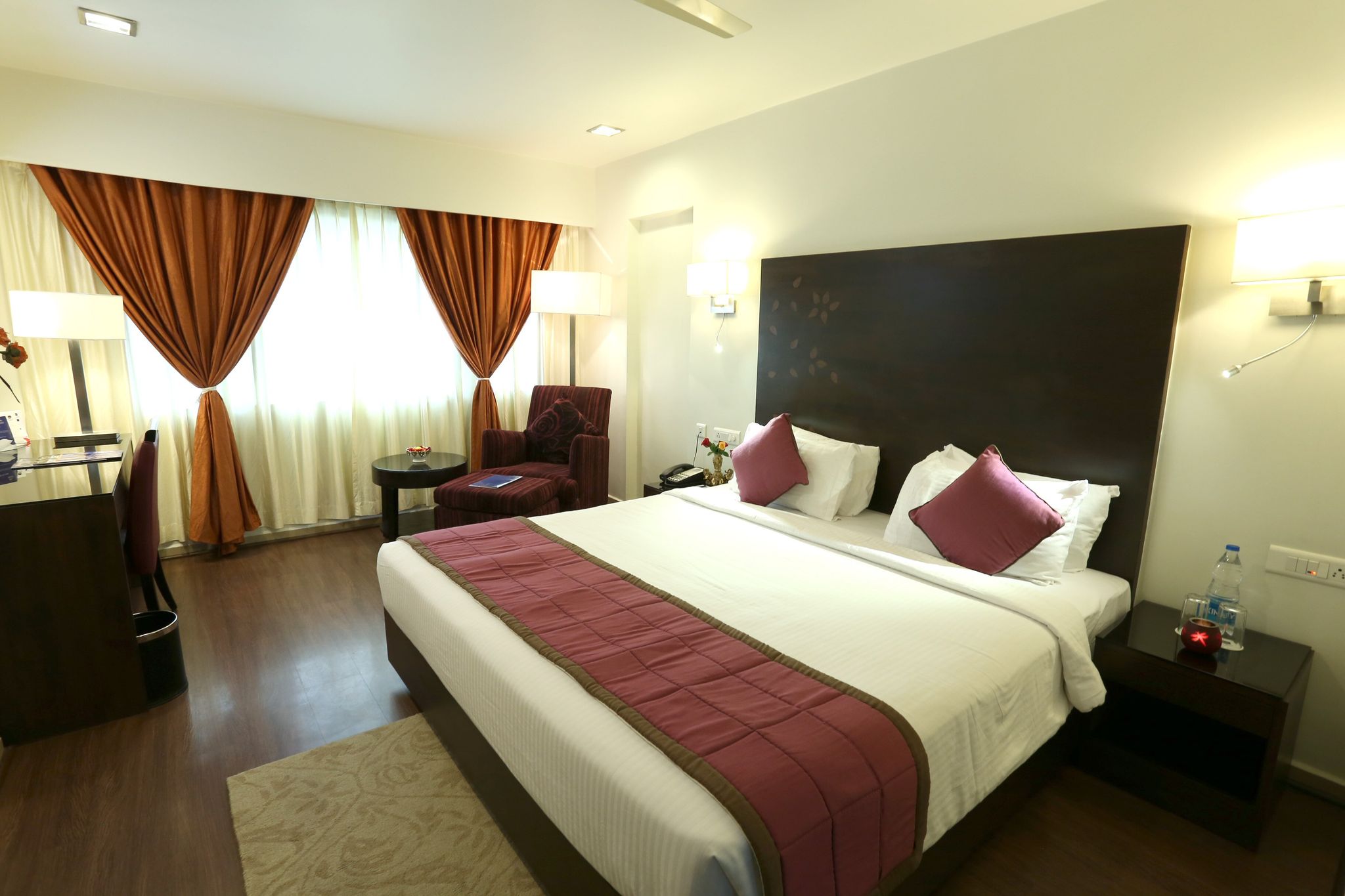 Best Western Ramachandra 2 Single Beds, Smoking Room, Deluxe Room, Flat Screen Television, Safe, Mini Bar, Wi-Fi, Full Breakf 2
