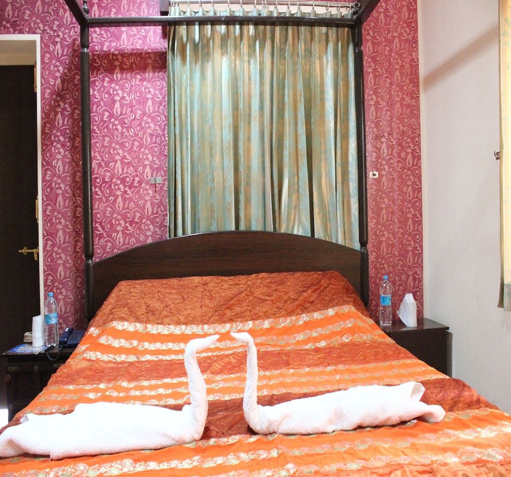 Hotel Prince Deluxe Room 8