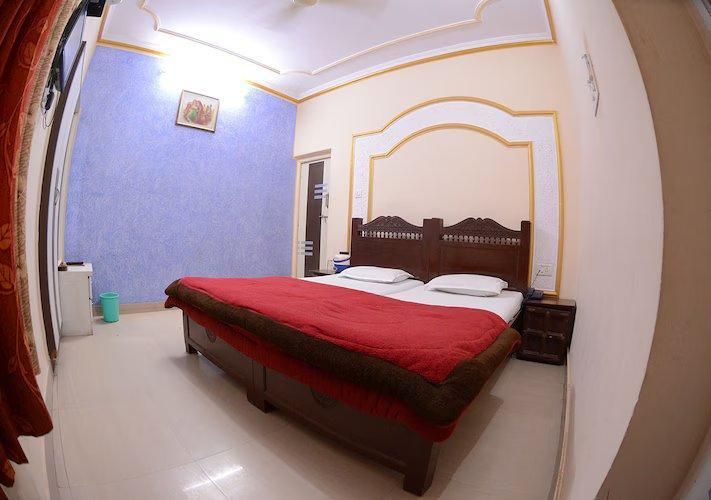 Hotel Prince Deluxe Room 2