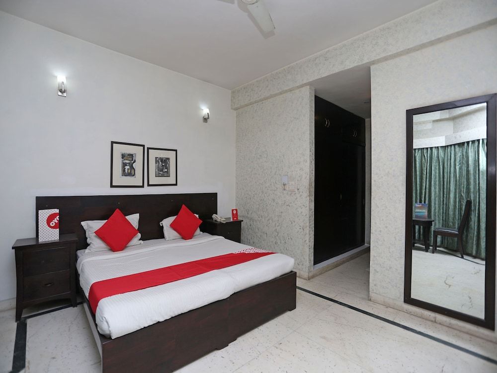 OYO 15401 Hotel Surana palace Deluxe Double or Twin Room