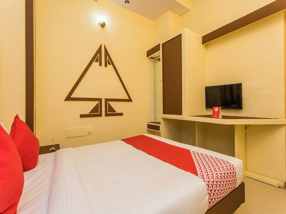OYO 15401 Hotel Surana palace Double or Twin Room