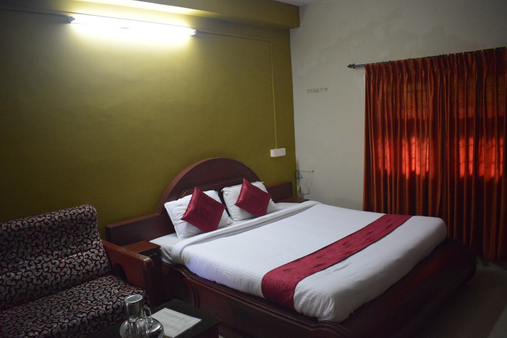 Hotel Caveri Super Deluxe Double Room 6