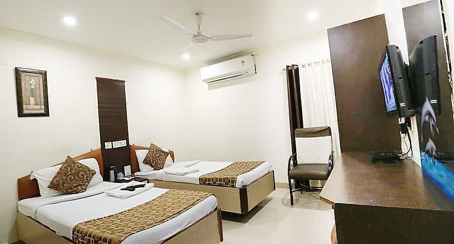 HOTEL SWAGATH RESIDENCY - KPHB Ac Executive 5