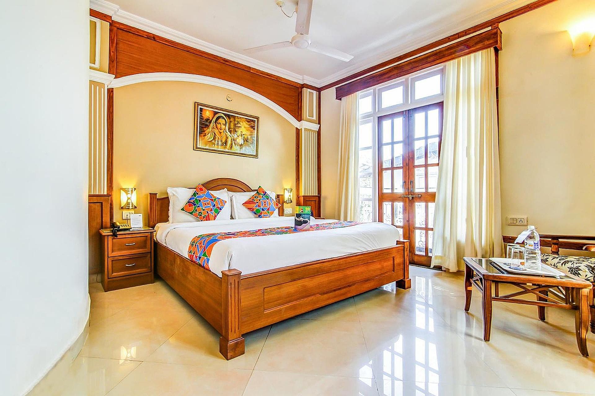 Sunset Beach Resort Deluxe Room 9