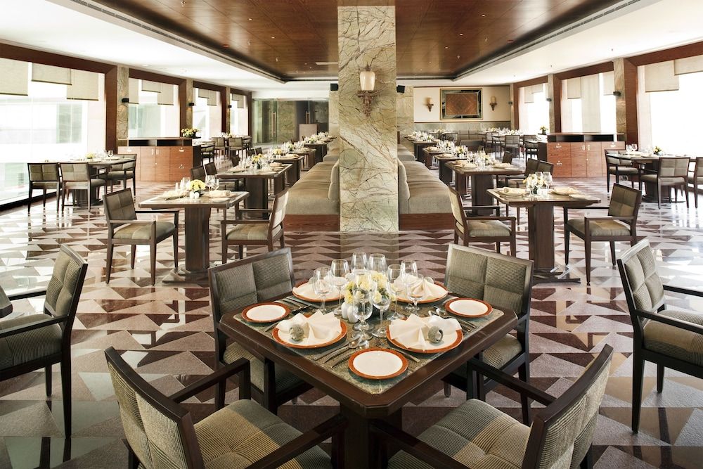 Food & Dining