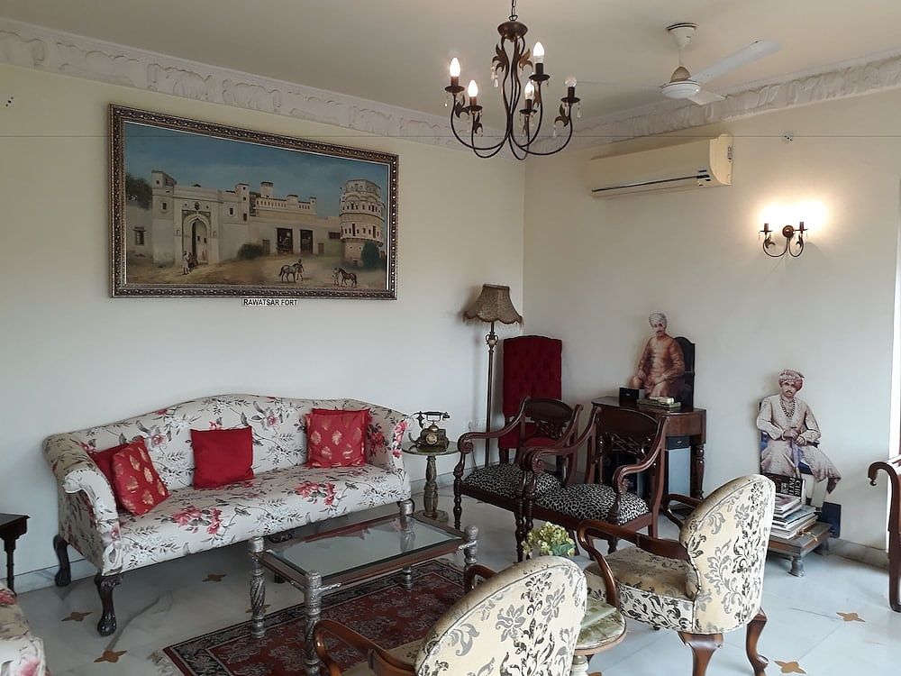 Super Deluxe Room with Breakfast & Complimentary Airport pick-up