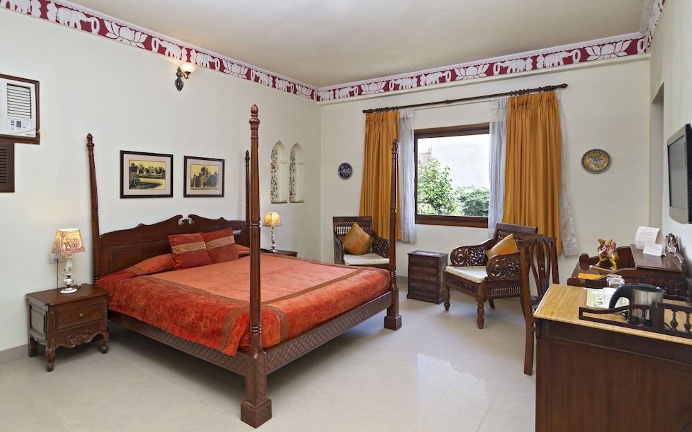 Deluxe Room with Complimentary Airport Pick up