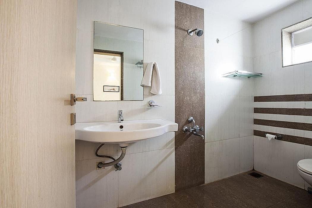 Hotel Suncity Deluxe Room 3