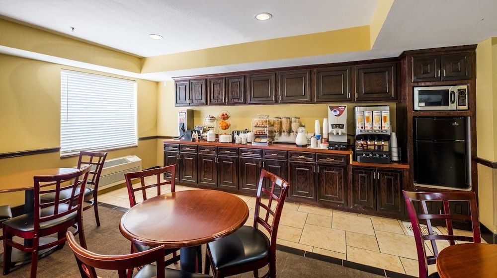 undefined GreenTree Inn Houston IAH Airport 5