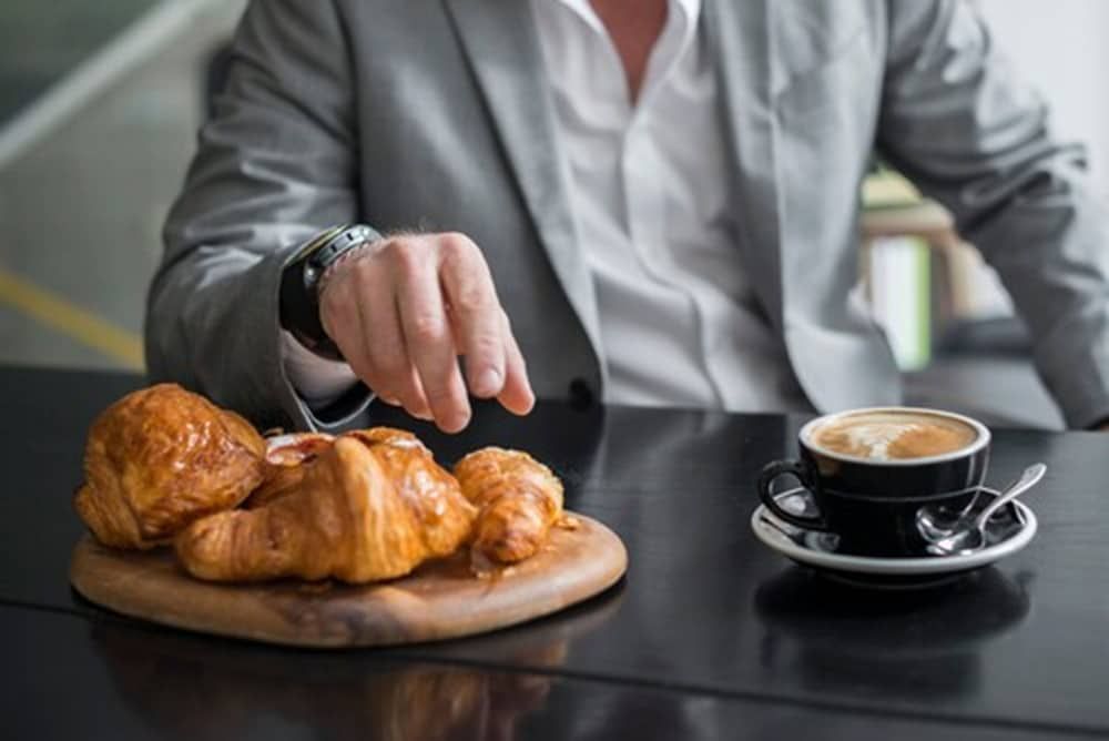 undefined Adelphi Hotel 9