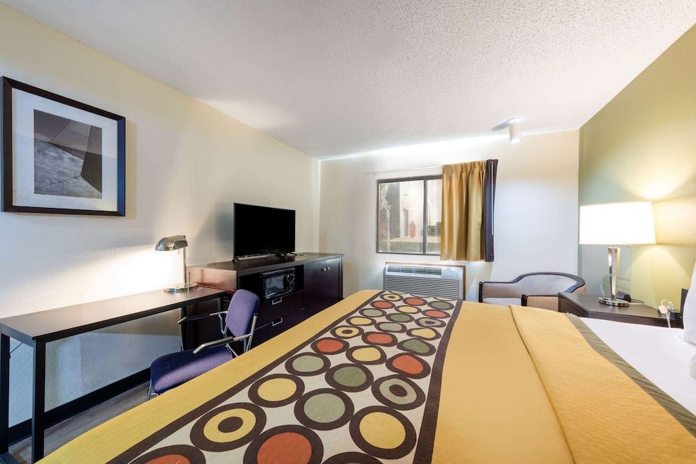 Deluxe Room, 1 King Bed, Non Smoking
