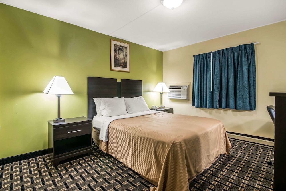 Standard Room, 1 Queen Bed, Non Smoking