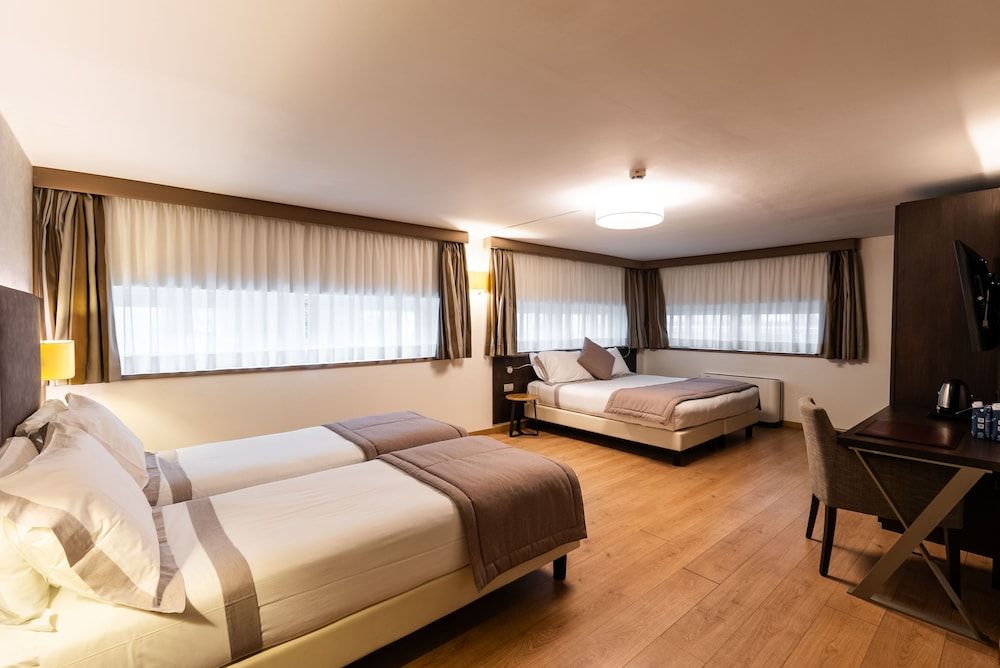 undefined Hotel Como 5