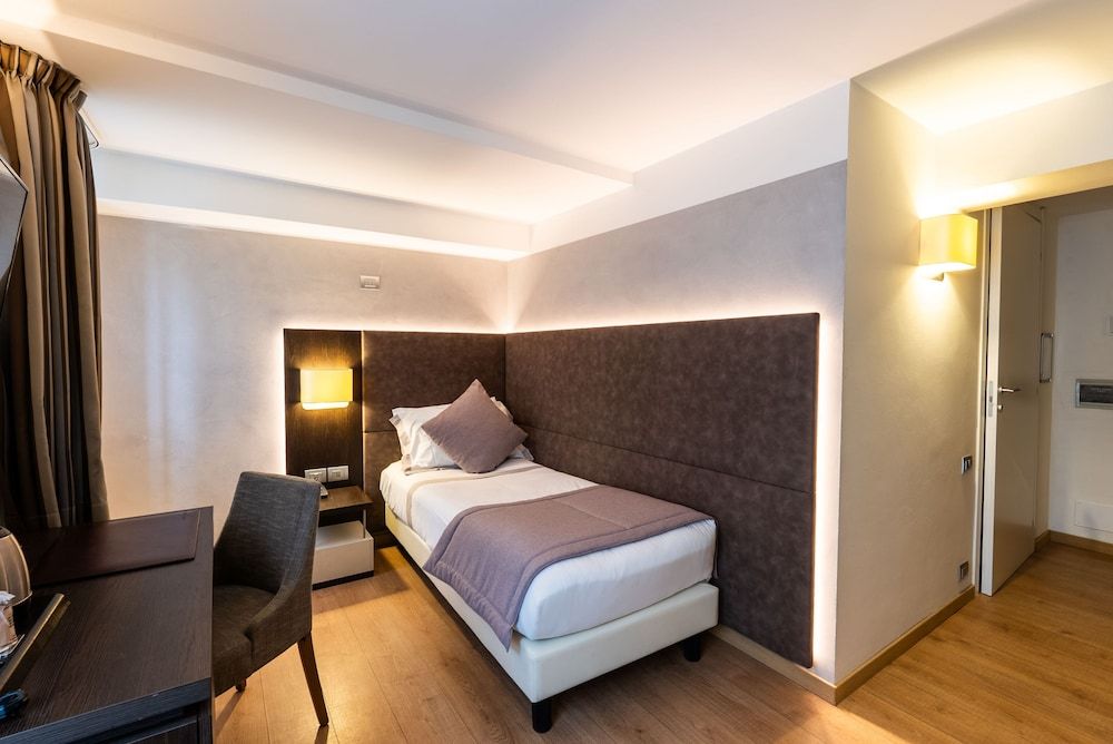 undefined Hotel Como 2