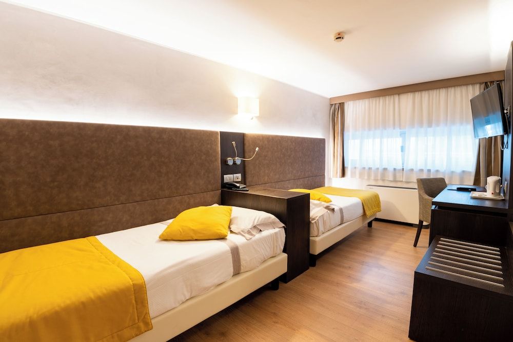 undefined Hotel Como 4