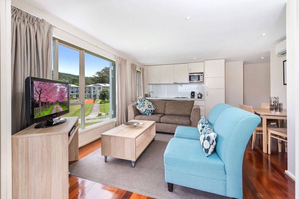 Mantra Lorne One Bedroom Garden View 6