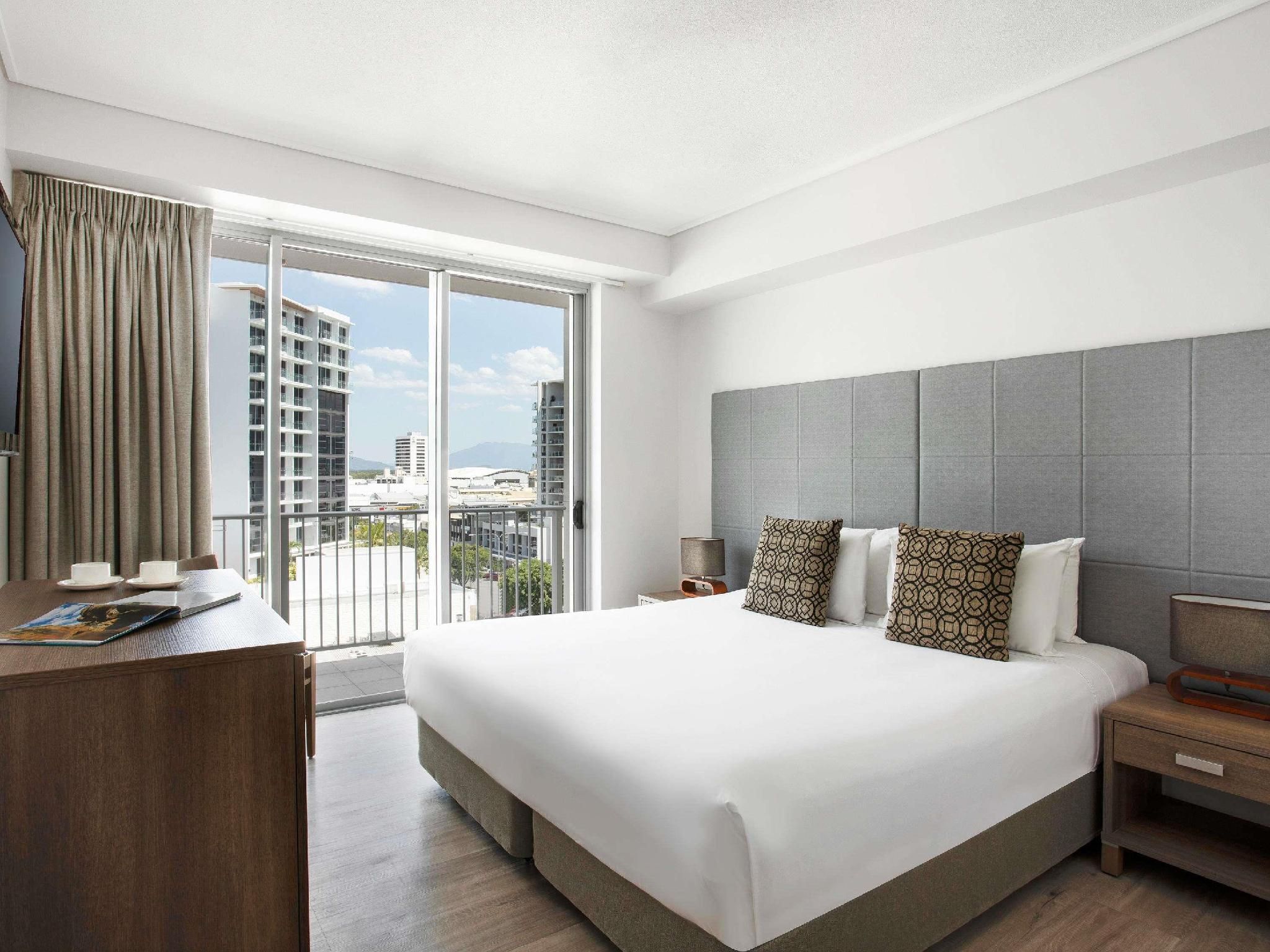 Mantra Trilogy Cairns Hotel