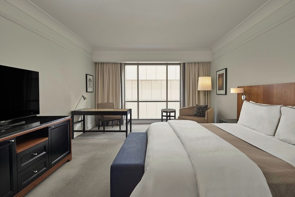 The Westin Melbourne Standard Room, 1 King Bed