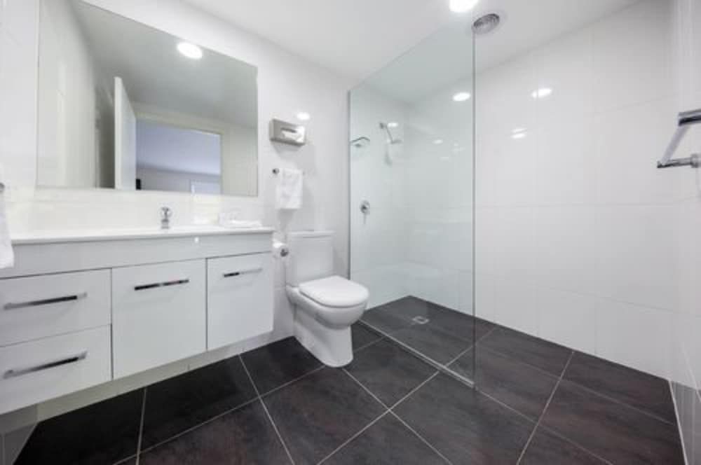 Premium Family Room, Kitchen